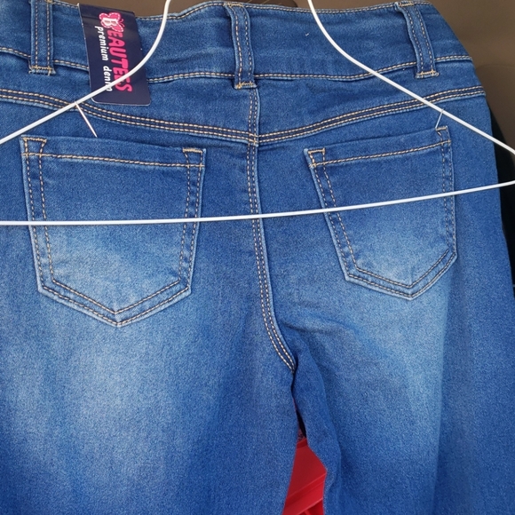 Jeans - Picture 2 of 2
